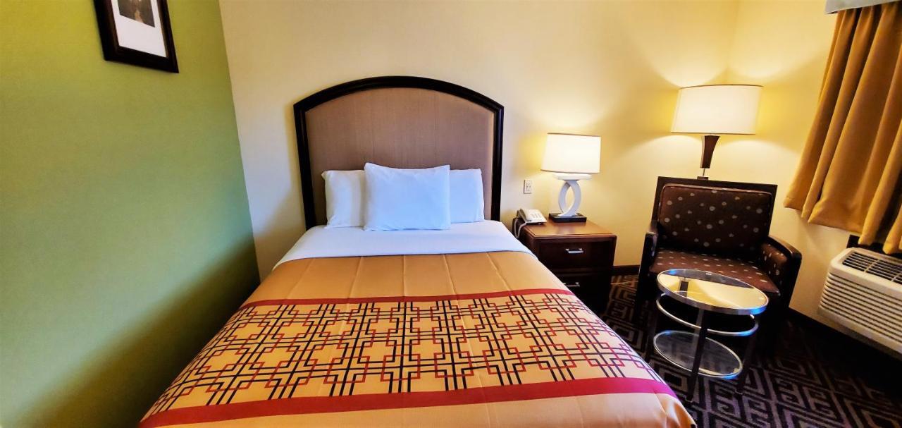 Travel Inn And Suites- Sikeston Miner I-55 Exit-67 Экстерьер фото