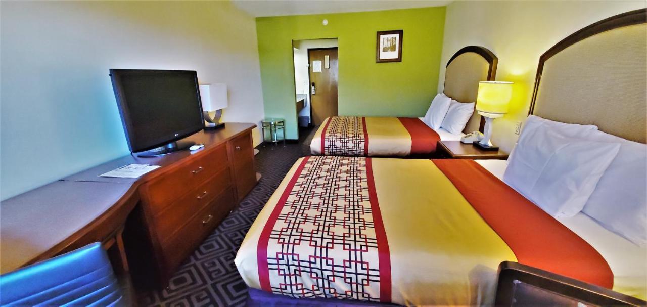 Travel Inn And Suites- Sikeston Miner I-55 Exit-67 Экстерьер фото